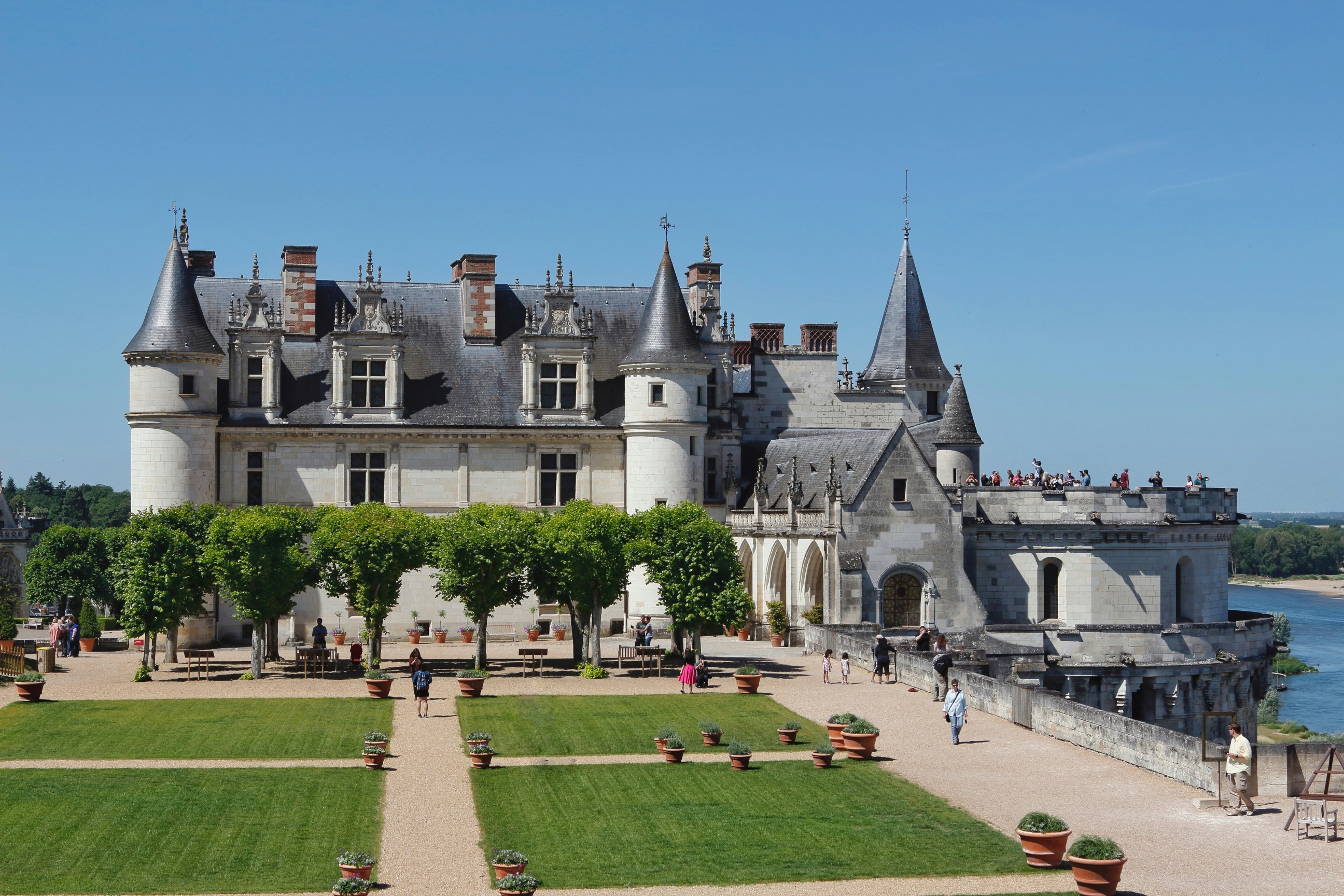 Loire%20Valley Top 10 Places to Visit in France for Every Traveler!Sunonseasvillas, luxury villa rentals with tailor made concierge services. Carribean, Indian Ocean, Europe, Africa ... Rent our carefully selected villas.  