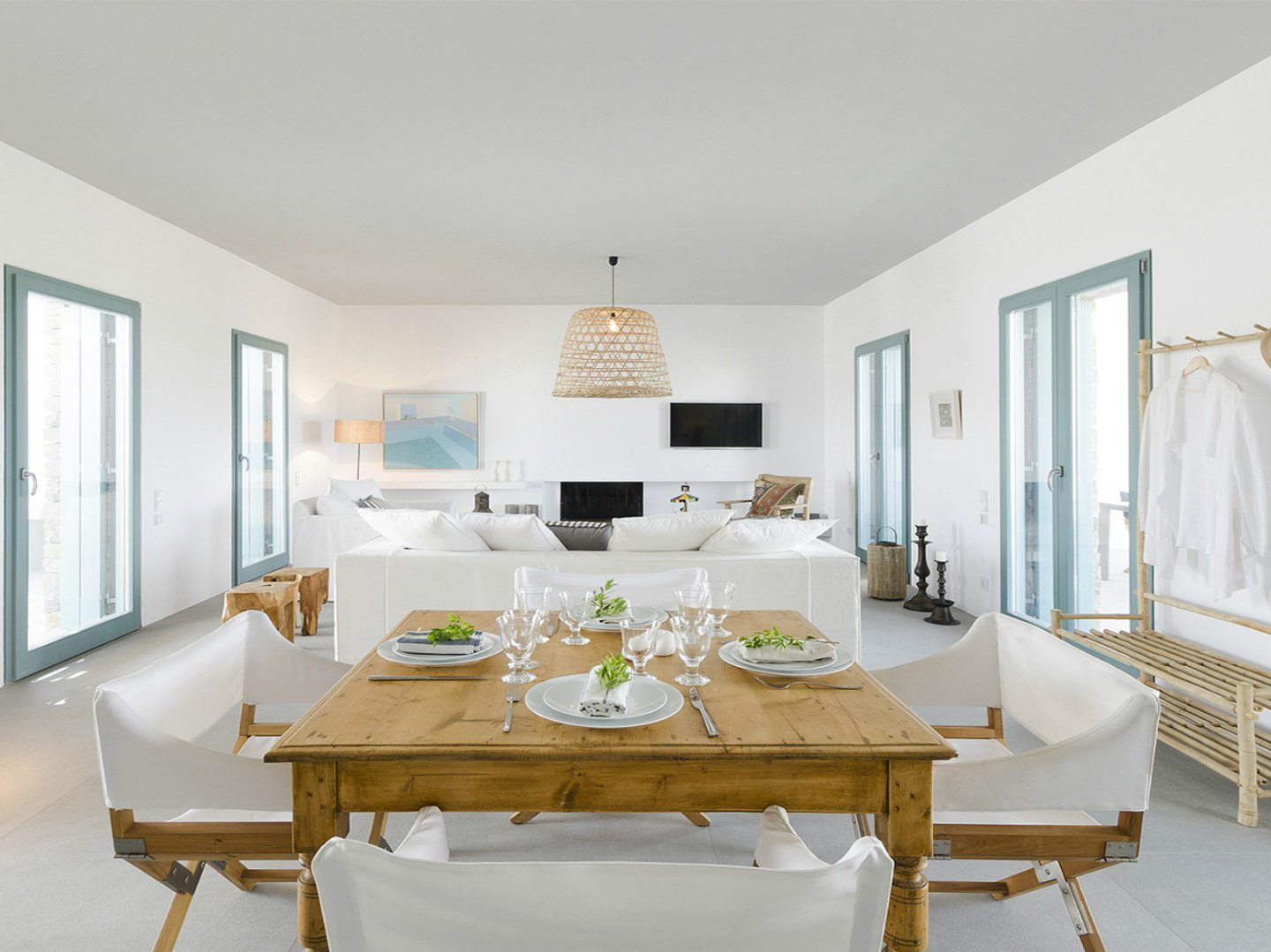 Villa%20Agnes-1 Family-Friendly Luxury villas to rent in Greece islands: Perfect for Your Next VacationSunonseasvillas, luxury villa rentals with tailor made concierge services. Carribean, Indian Ocean, Europe, Africa ... Rent our carefully selected villas.  