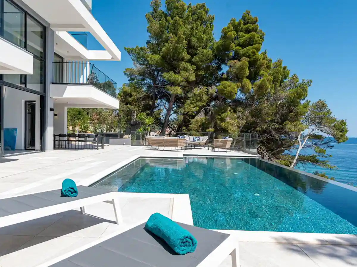 Villa%20Aix%20Sponsa-6 Sunonseas Villas | Top 10 Holiday Rentals Villas in CroatiaSunonseasvillas, luxury villa rentals with tailor made concierge services. Carribean, Indian Ocean, Europe, Africa ... Rent our carefully selected villas.