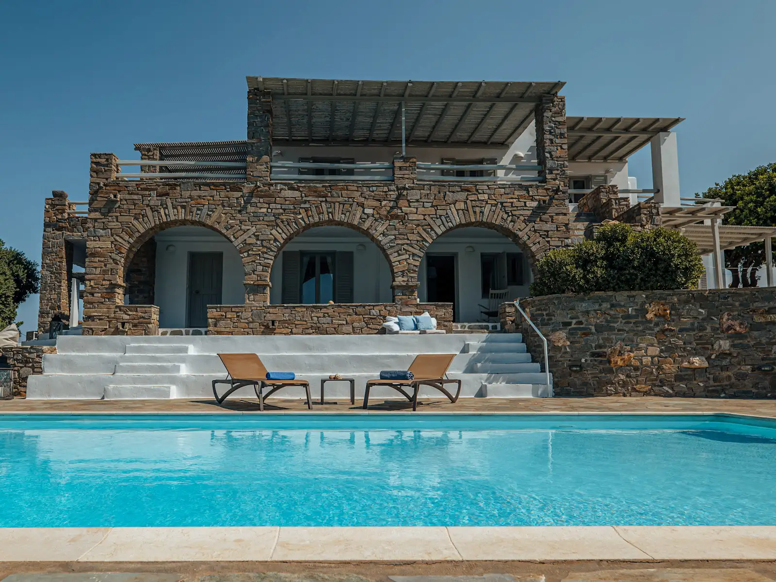 Villa%20Alectrona-1 Top Greek Islands and Mainland Regions for the Best Villa StaysIn this tour, we'll look at some of the best villa stays in Greece, each providing a distinct location for leisure, adventure, and peace. Let’s explore luxury.