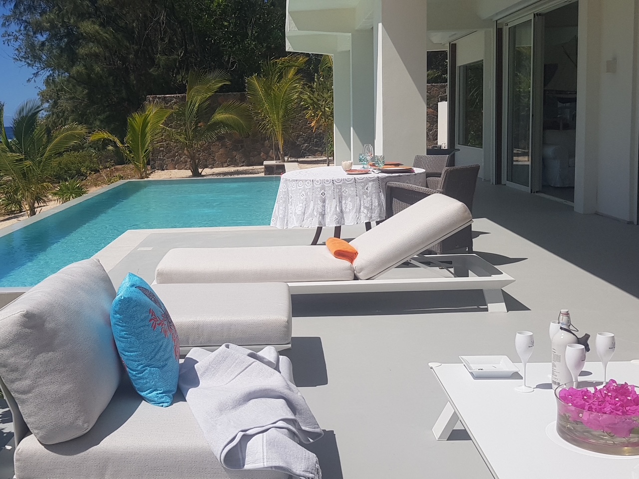 Villa%20Bois%20De%20Colophane-1 Sunonseas Villas | Top Villas for a Dream Mauritius StaySunonseasvillas, luxury villa rentals with tailor made concierge services. Carribean, Indian Ocean, Europe, Africa ... Rent our carefully selected villas.  