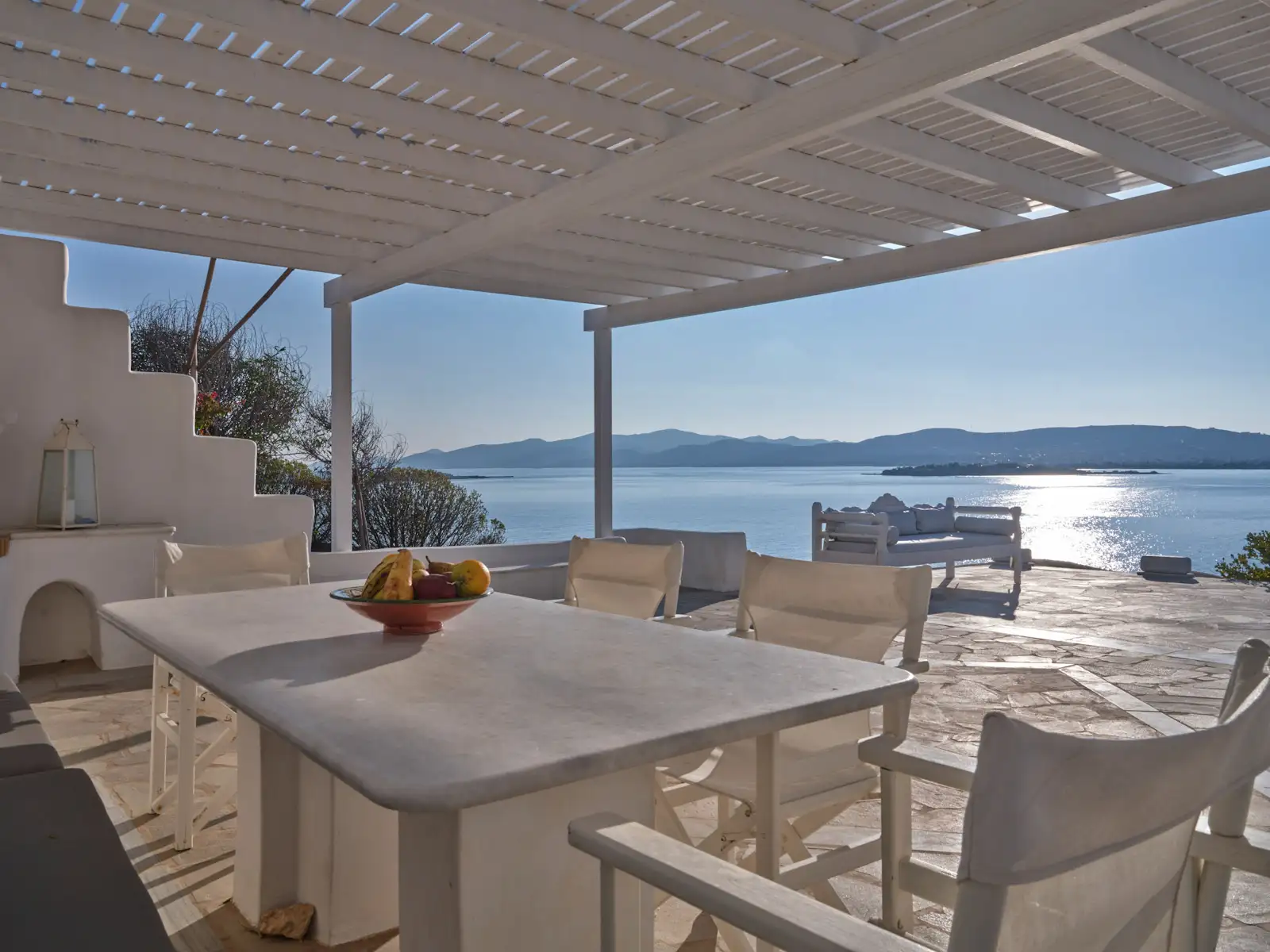 Villa%20Briare%20II-2 Top Greek Islands and Mainland Regions for the Best Villa StaysIn this tour, we'll look at some of the best villa stays in Greece, each providing a distinct location for leisure, adventure, and peace. Let’s explore luxury.