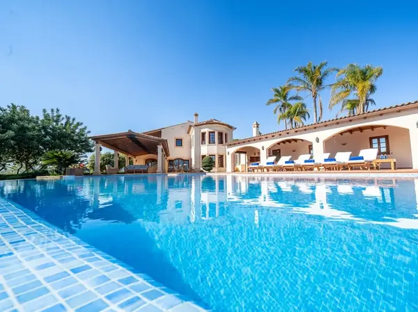 Luxury Villa Rental in spain