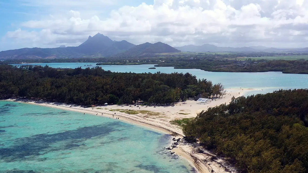 Île aux Cerfs: An Island of Beauty