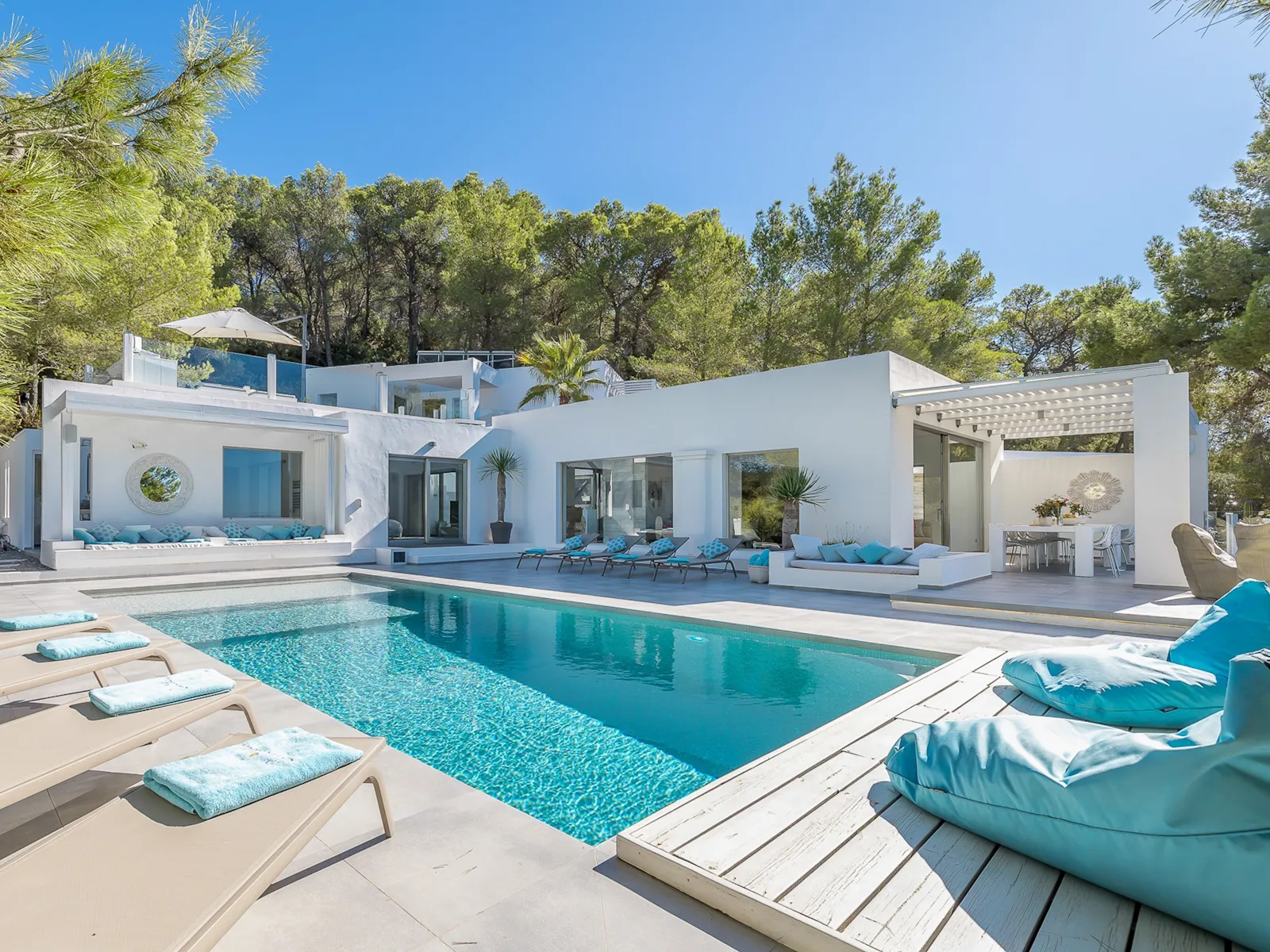 Villa Ava